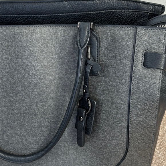 Tumi Black and Gray Laptop Bag - Picture 4 of 7